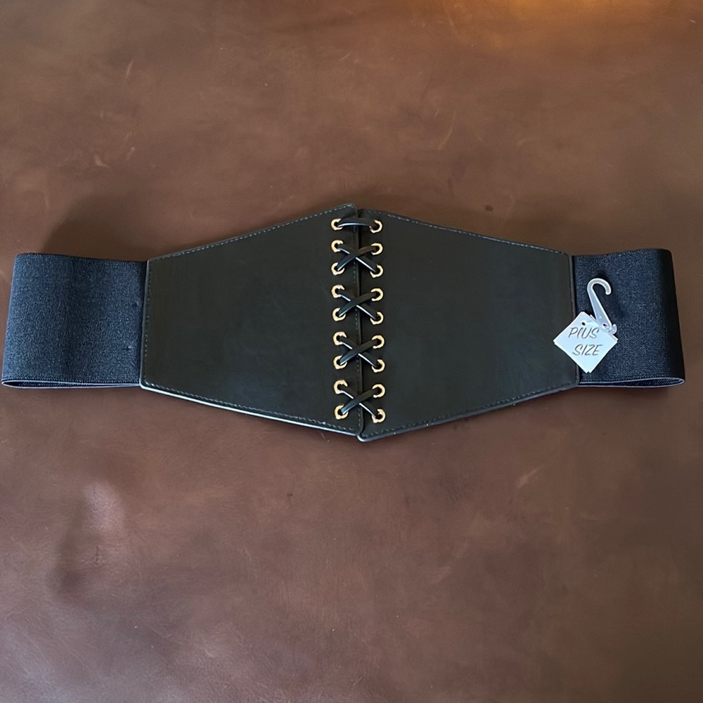 PLUS SIZE Renaissance wench black belt